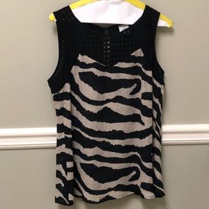 CABI sleeveless animal print Top XS
